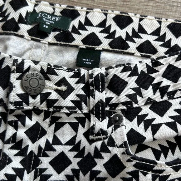 J Crew Stretch Black White Geometric Print Cotton Capri Pants Women's Size 29 - Picture 3 of 8
